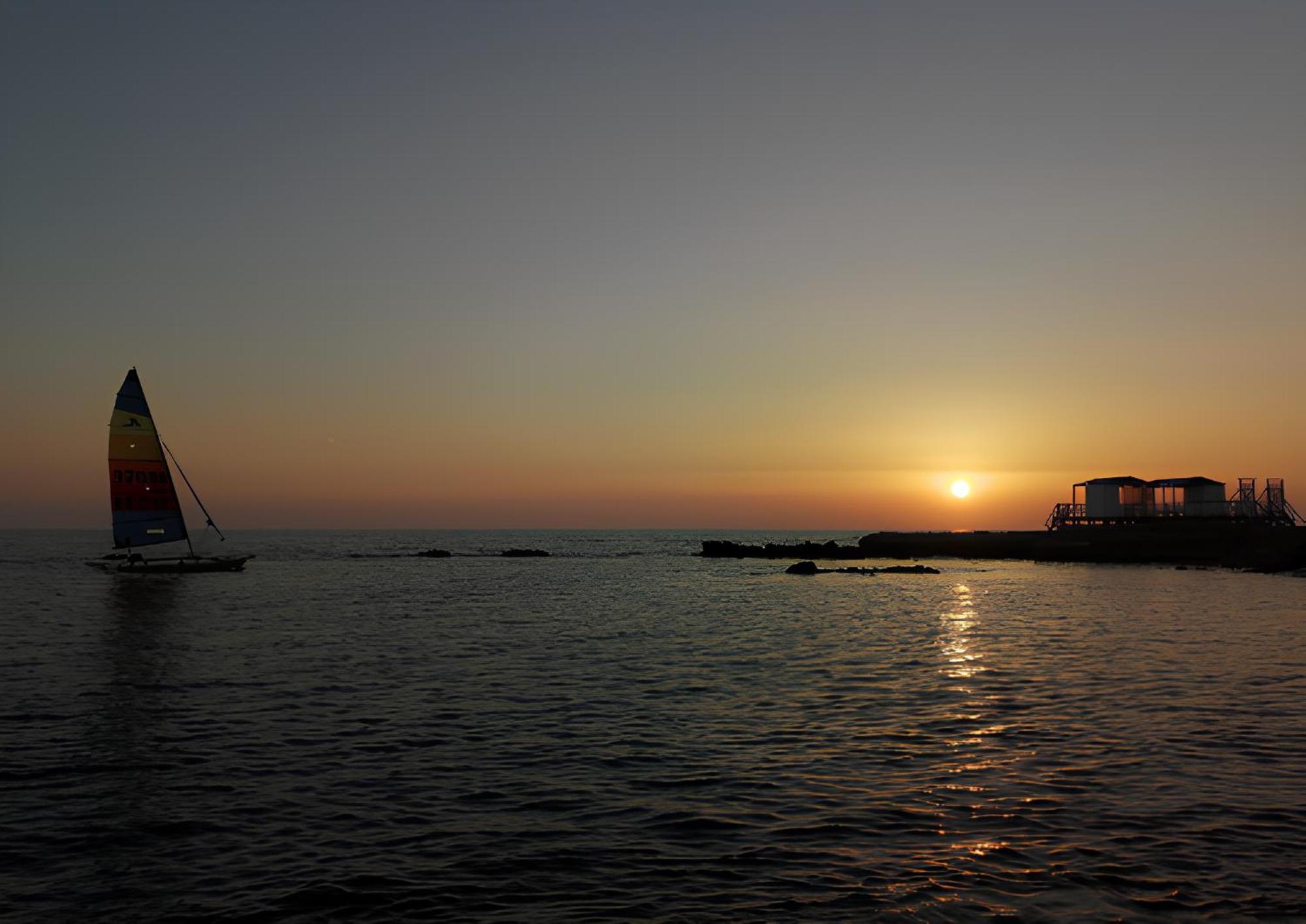 Coastal House - Spiaggia E Piscina A Dieci Passi Santa Marinella Bagian luar foto